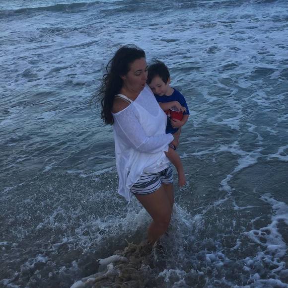 Meet your Posher, Alix - Picture 1 of 1